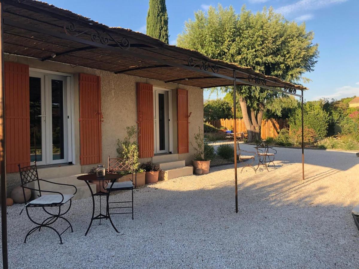 La Figue Noire Bed and Breakfast Caromb Εξωτερικό φωτογραφία
